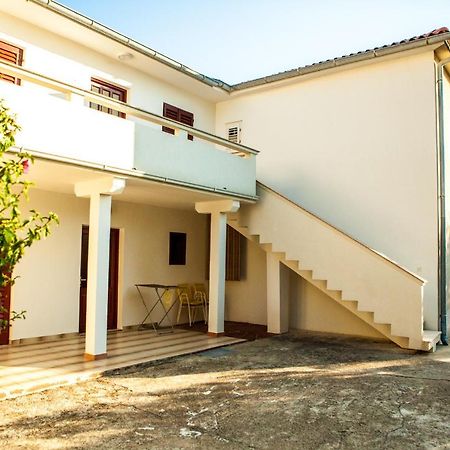Apartments Alma Novalja Exterior foto