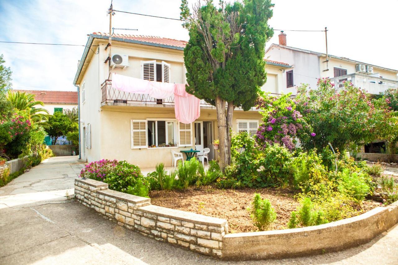 Apartments Alma Novalja Exterior foto